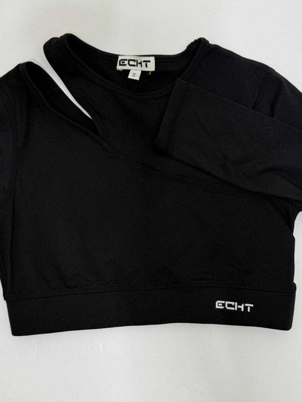 ECHT Women's Black Long Sleeve Open Shoulder Athletic Crop Top Size M